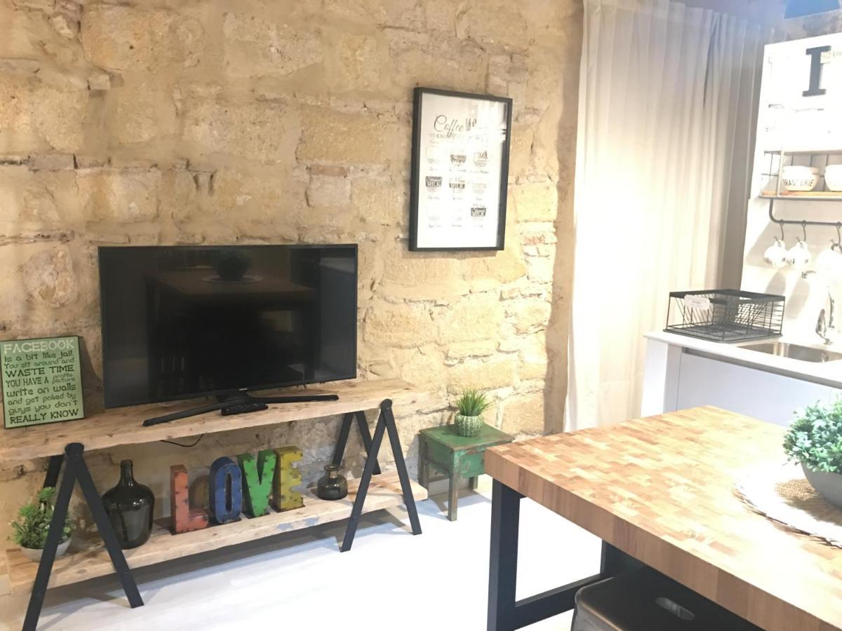Loft Xerez Centro Apartment เฮเรซ เด ลาฟรอนเตรา ภายนอก รูปภาพ