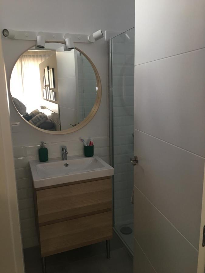 Loft Xerez Centro Apartment เฮเรซ เด ลาฟรอนเตรา ภายนอก รูปภาพ