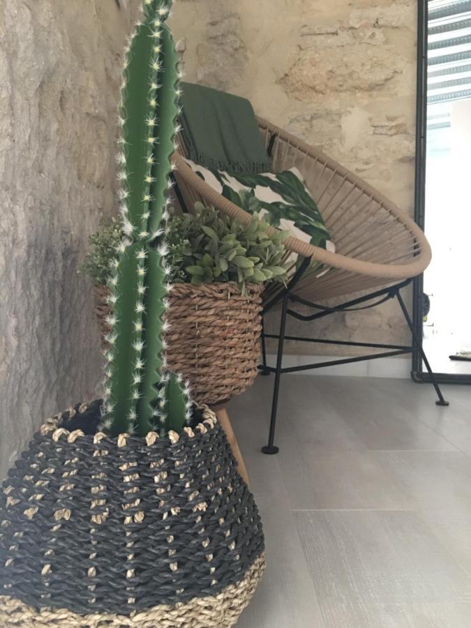 Loft Xerez Centro Apartment เฮเรซ เด ลาฟรอนเตรา ภายนอก รูปภาพ