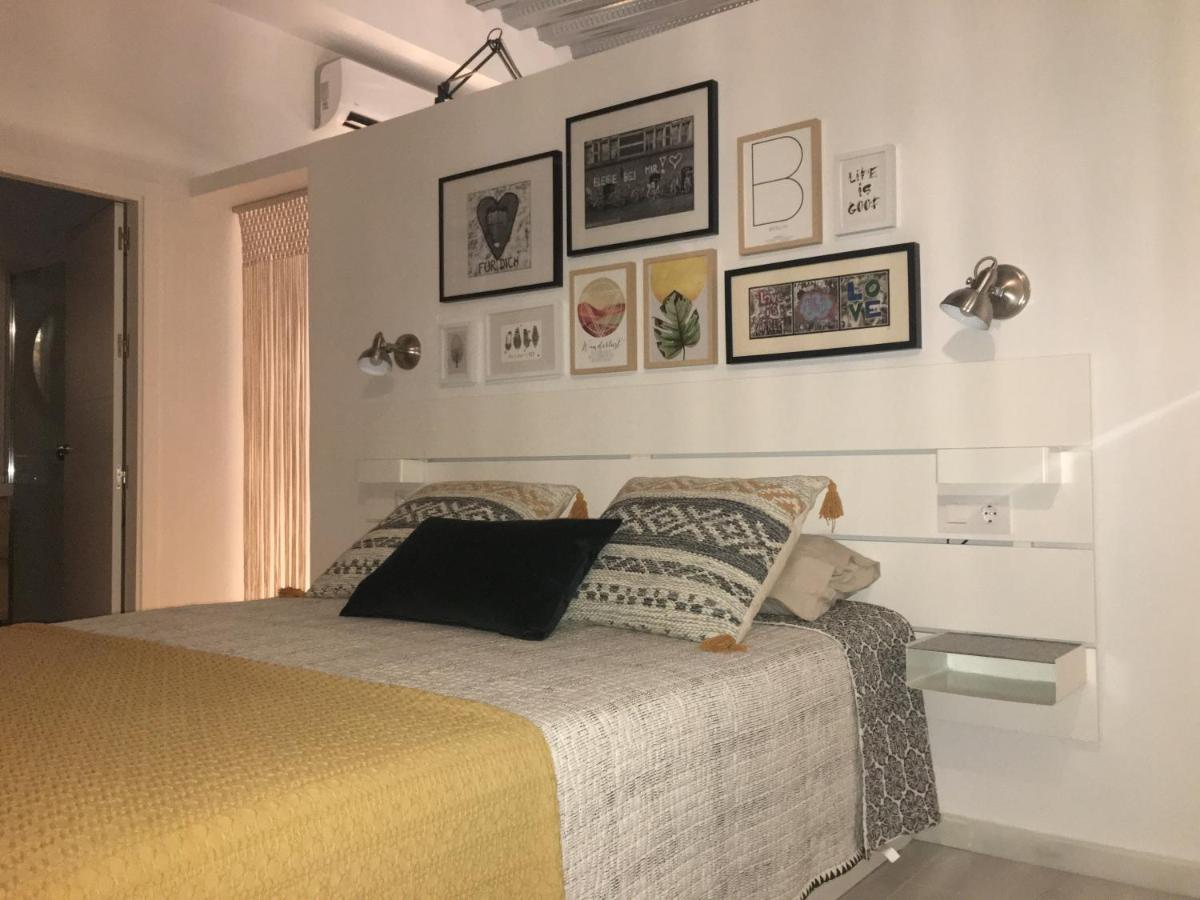Loft Xerez Centro Apartment เฮเรซ เด ลาฟรอนเตรา ภายนอก รูปภาพ