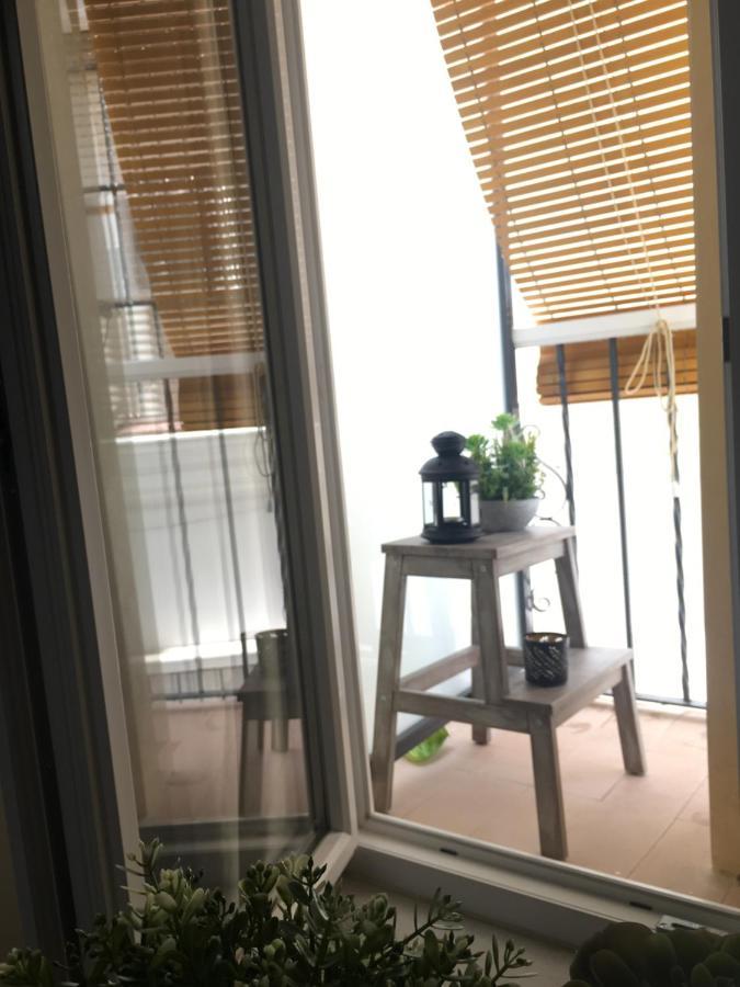 Loft Xerez Centro Apartment เฮเรซ เด ลาฟรอนเตรา ภายนอก รูปภาพ