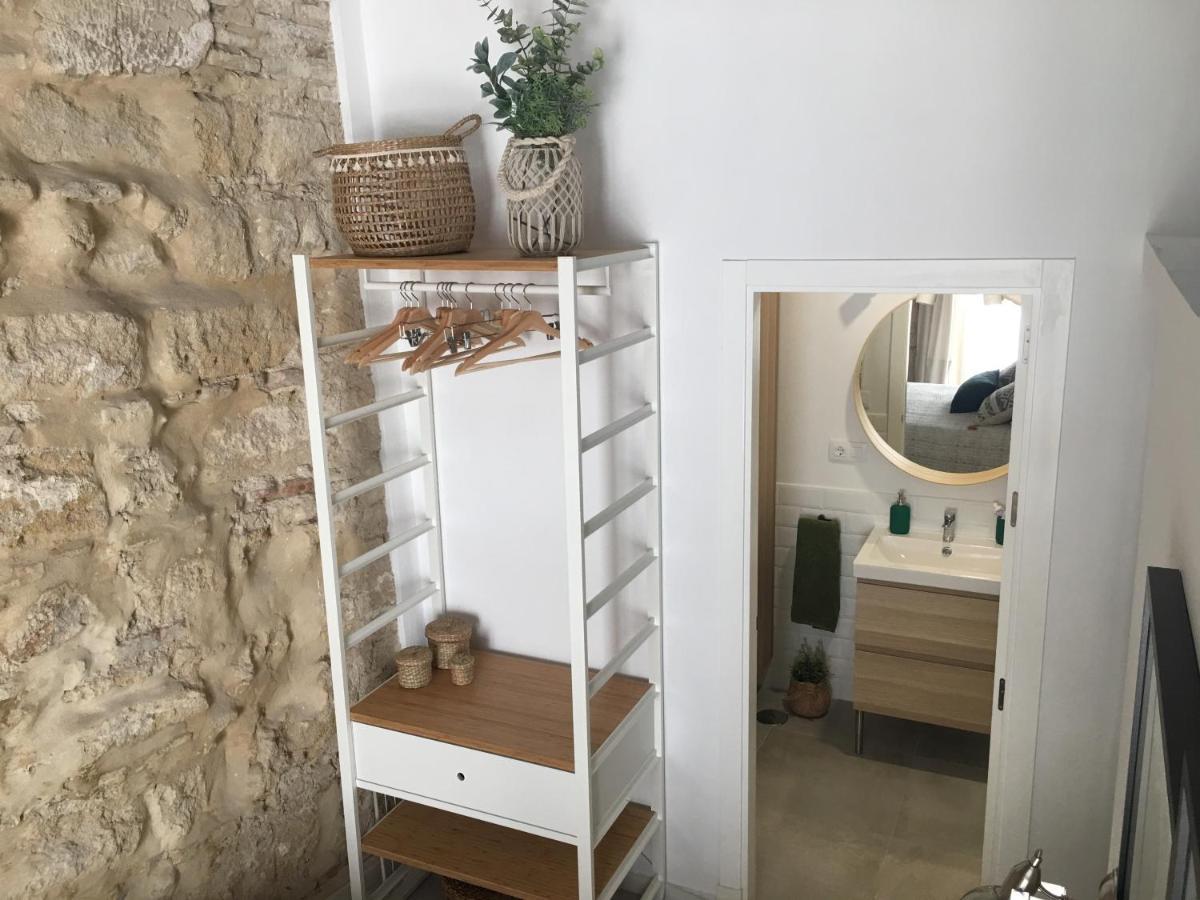 Loft Xerez Centro Apartment เฮเรซ เด ลาฟรอนเตรา ภายนอก รูปภาพ